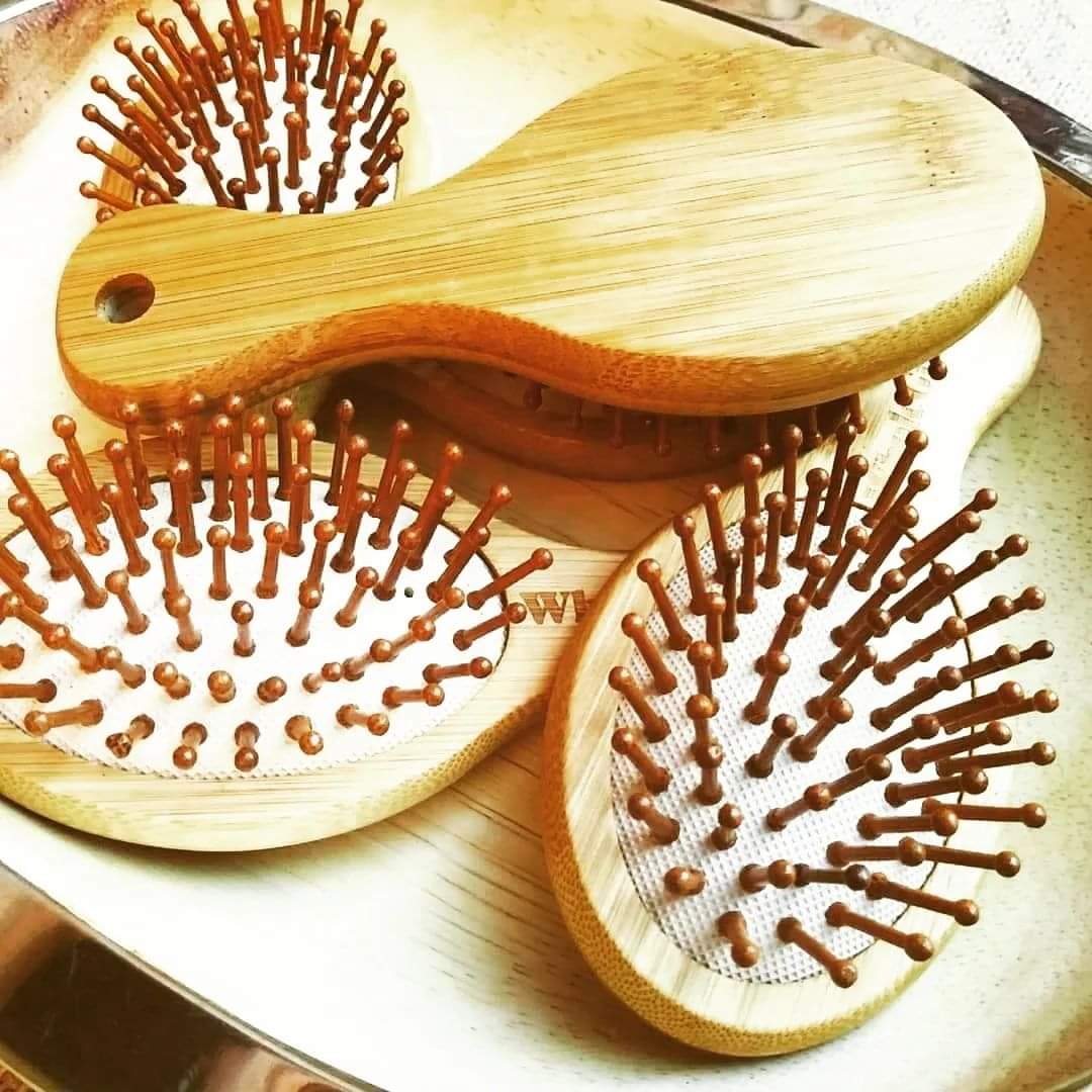 Cepillo de Bambú para el cabello chico imagen 0